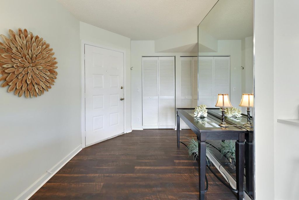 Photo of 1605 S Us Highway 1 F303 #F303, Jupiter, FL 33477 (MLS # R11075304)