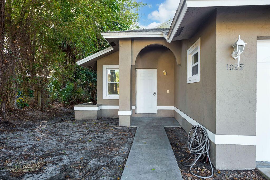 Photo of 1029 Staghorn Street, Wellington, FL 33414 (MLS # R11155048)