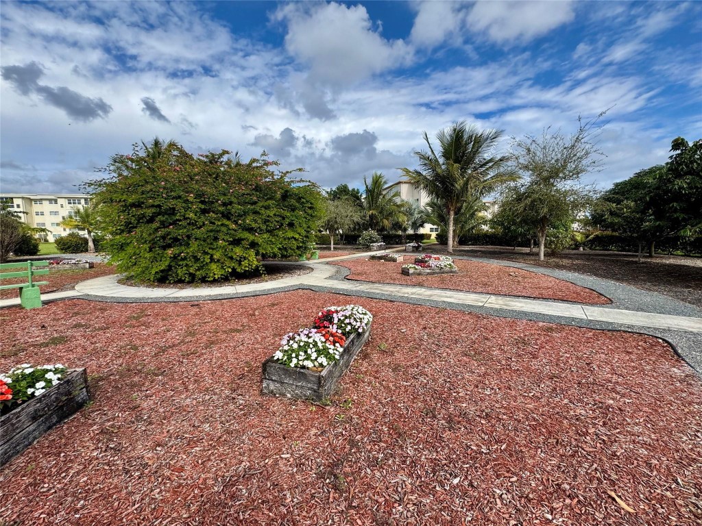 Village Royal on Green - Residential Lease