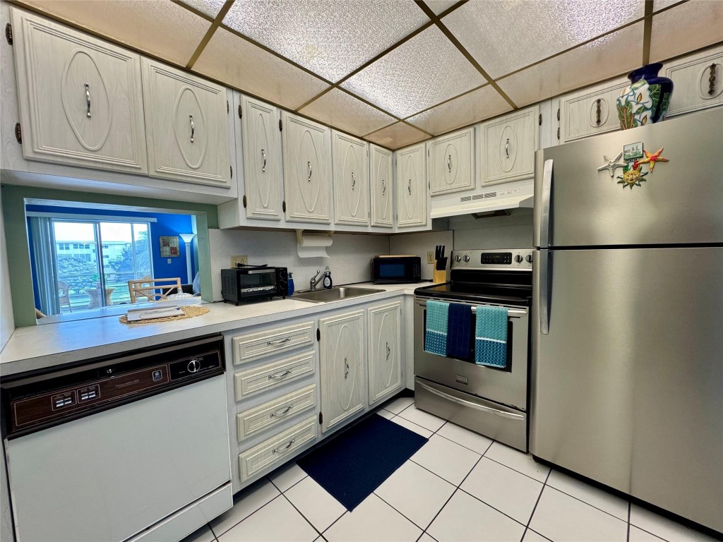 Village Royal on Green - Residential Lease