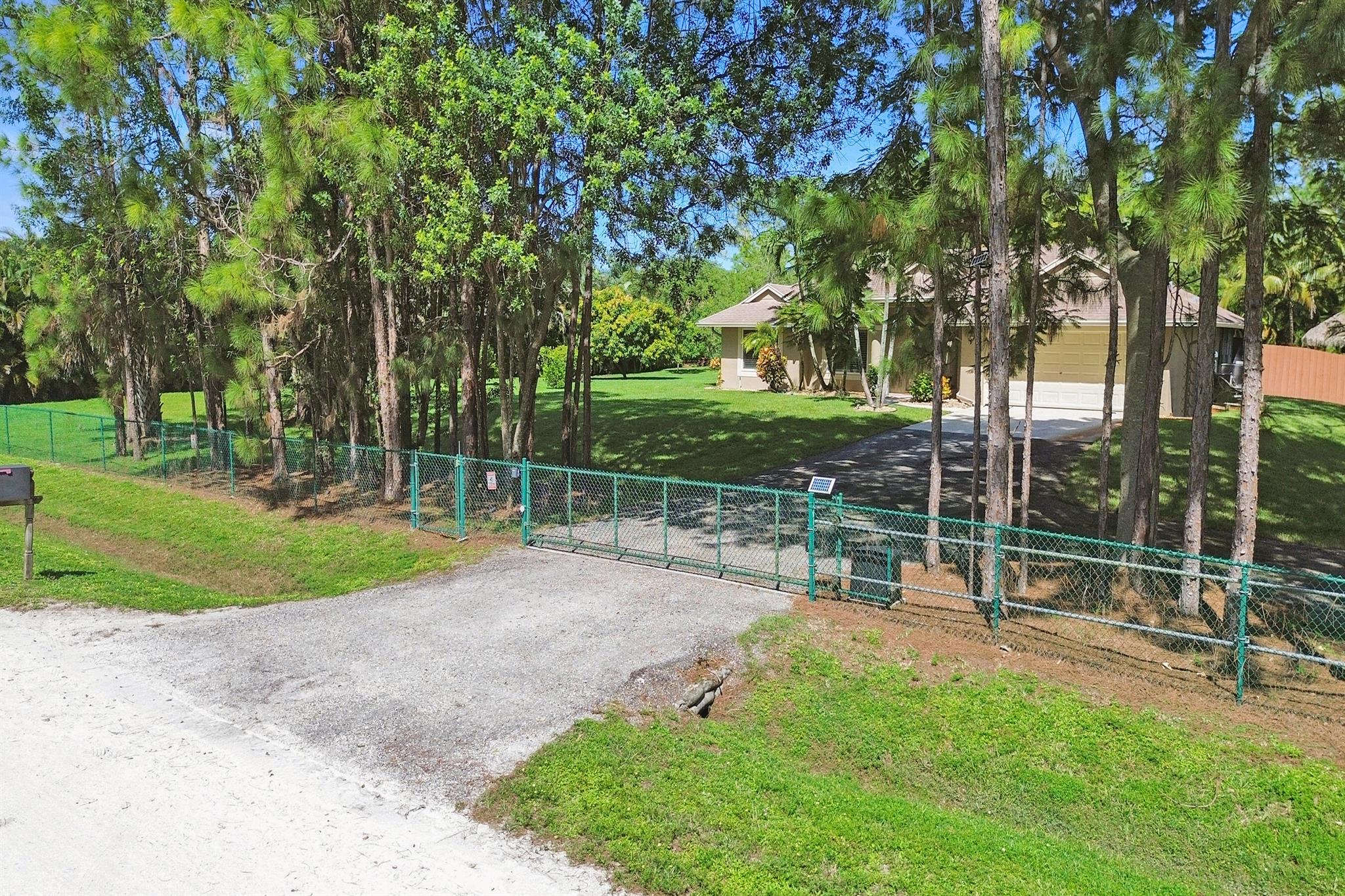View photos, virtual tours, details... 16363 71st Ln N