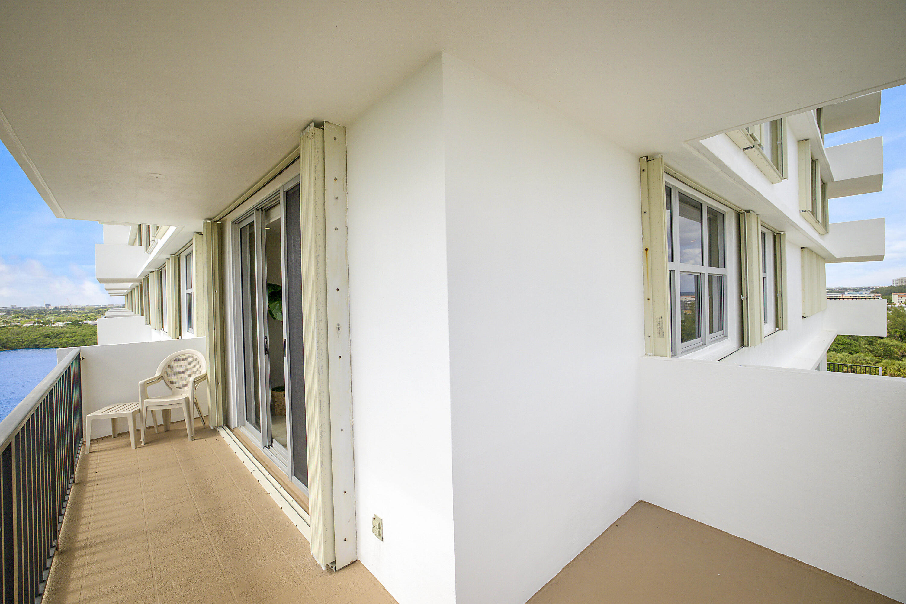 BOCA TOWERS CONDO - Residential