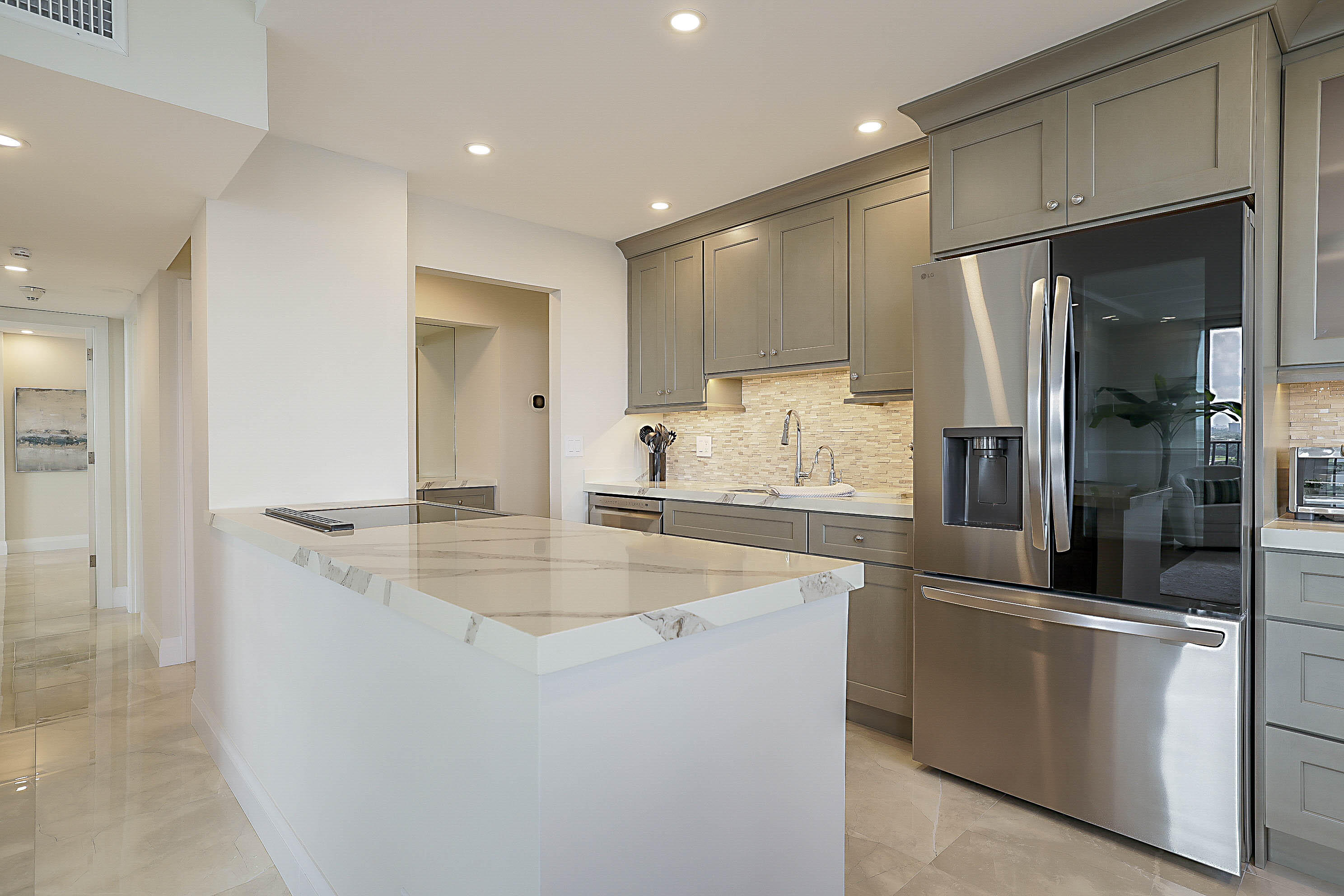 BOCA TOWERS CONDO - Residential