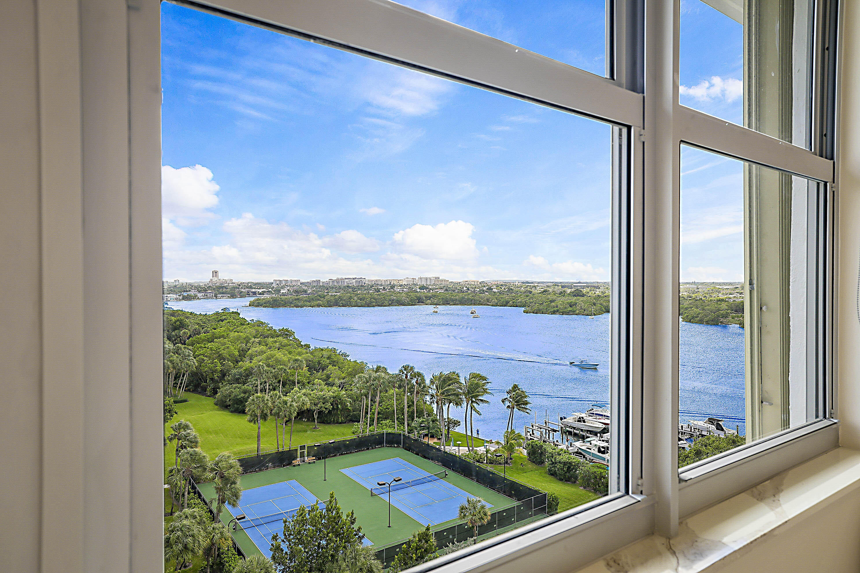 BOCA TOWERS CONDO - Residential