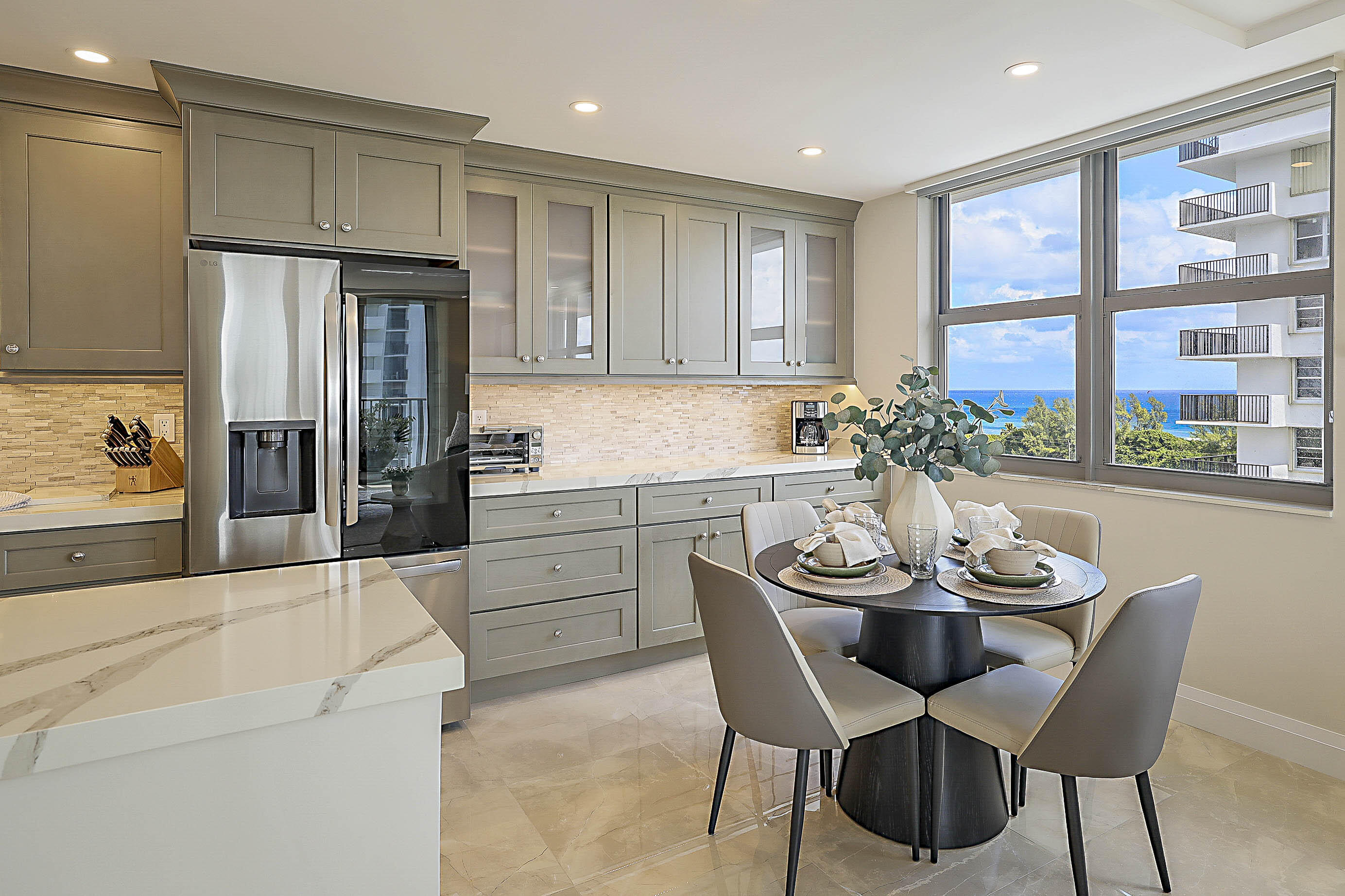 BOCA TOWERS CONDO - Residential