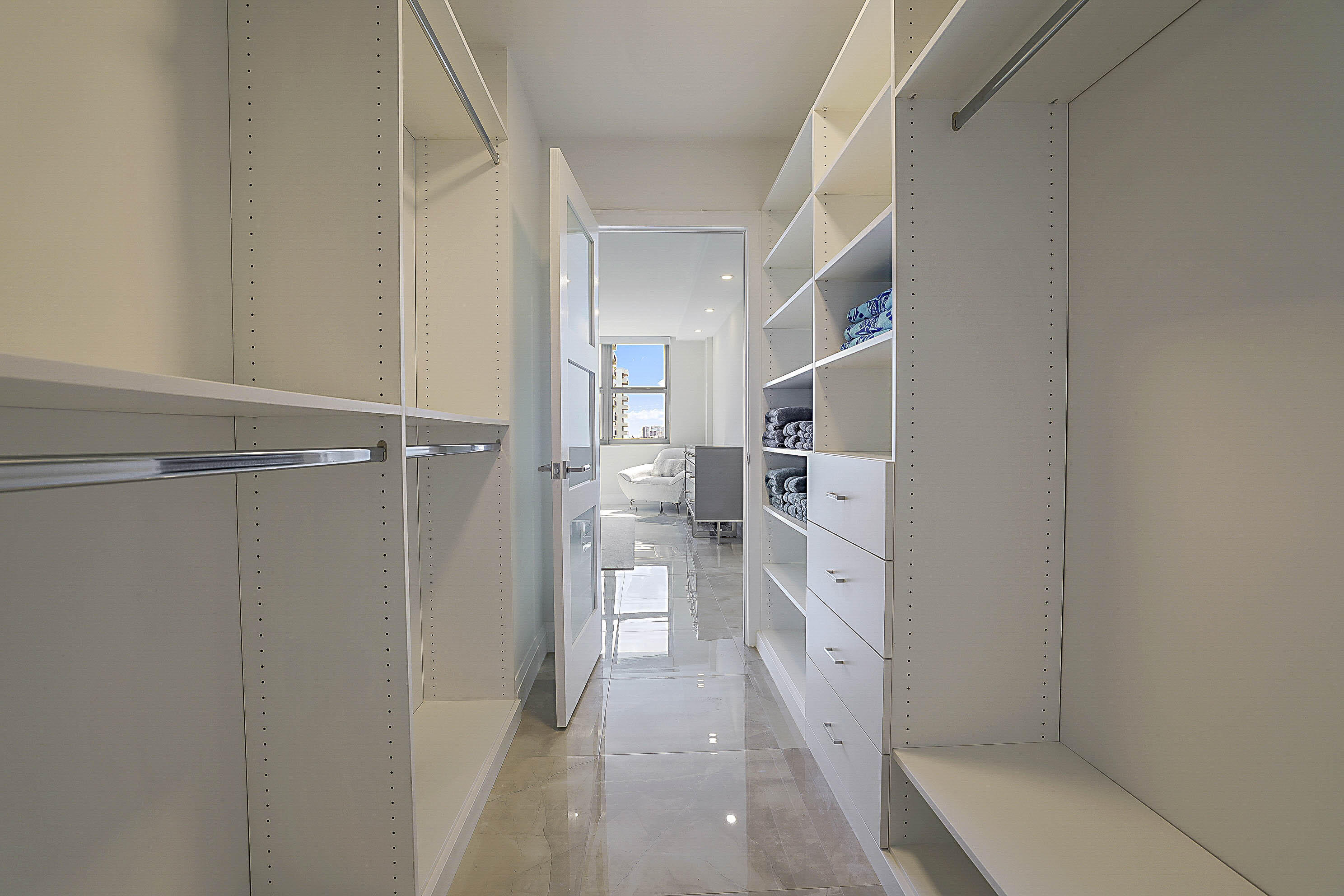 BOCA TOWERS CONDO - Residential