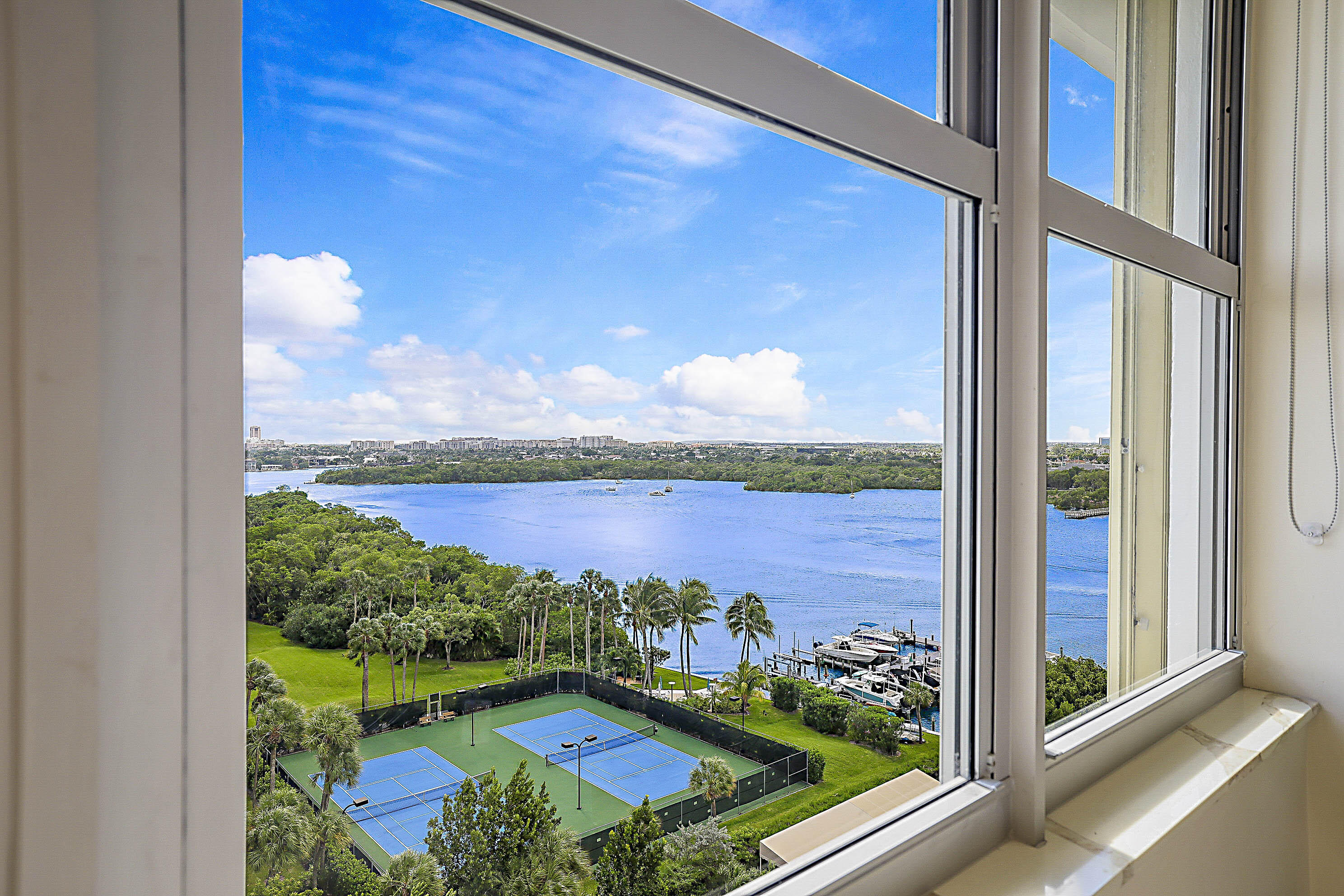 BOCA TOWERS CONDO - Residential