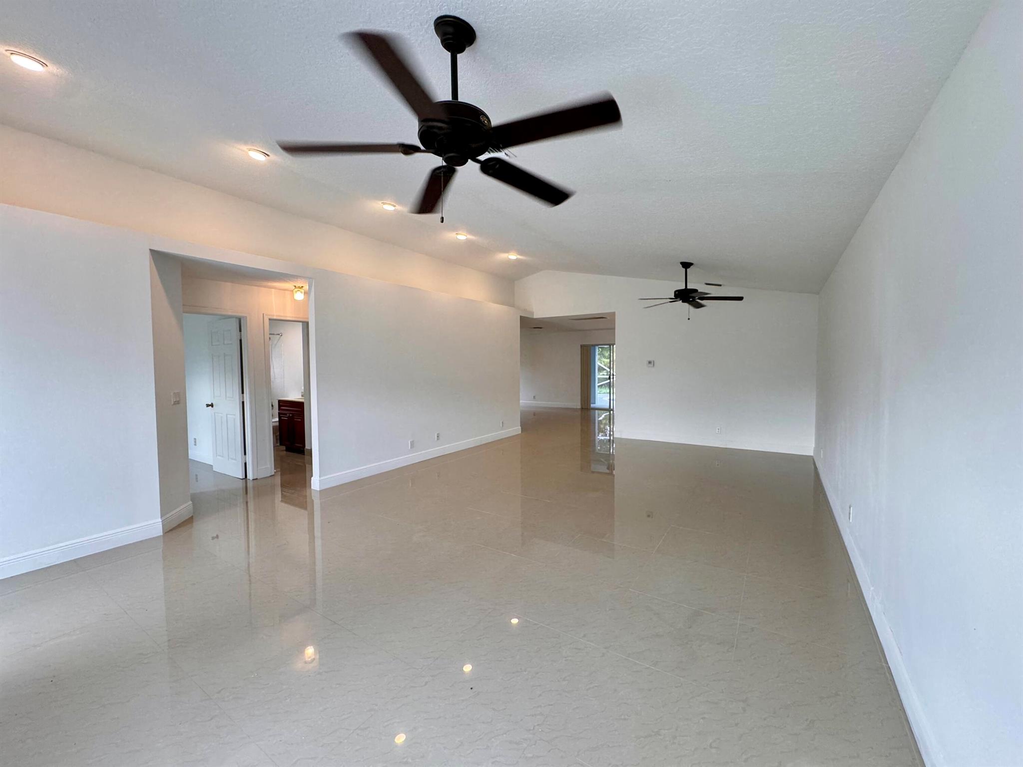 OLIVE TREE PAR 6B - Residential Lease