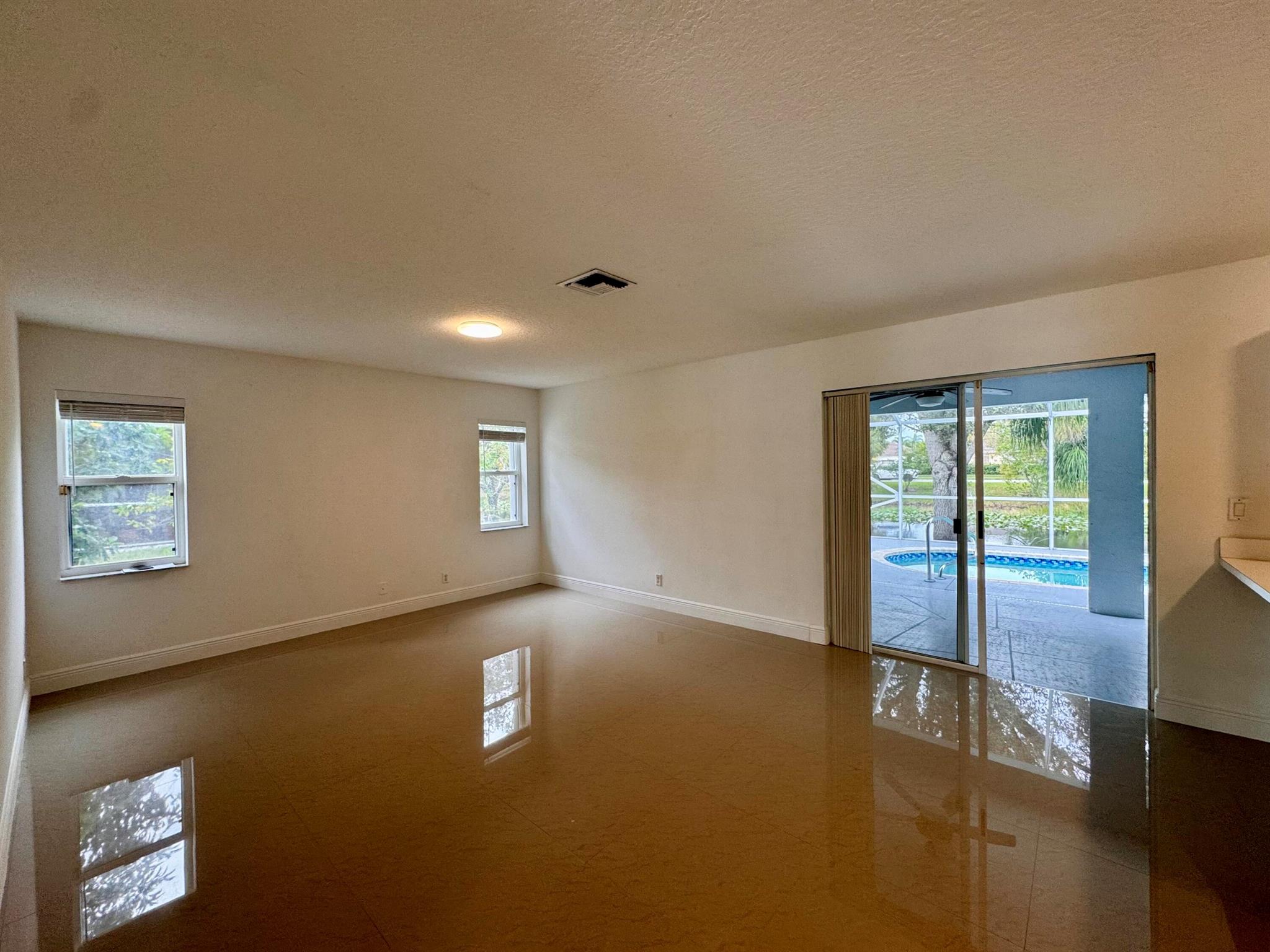 OLIVE TREE PAR 6B - Residential Lease