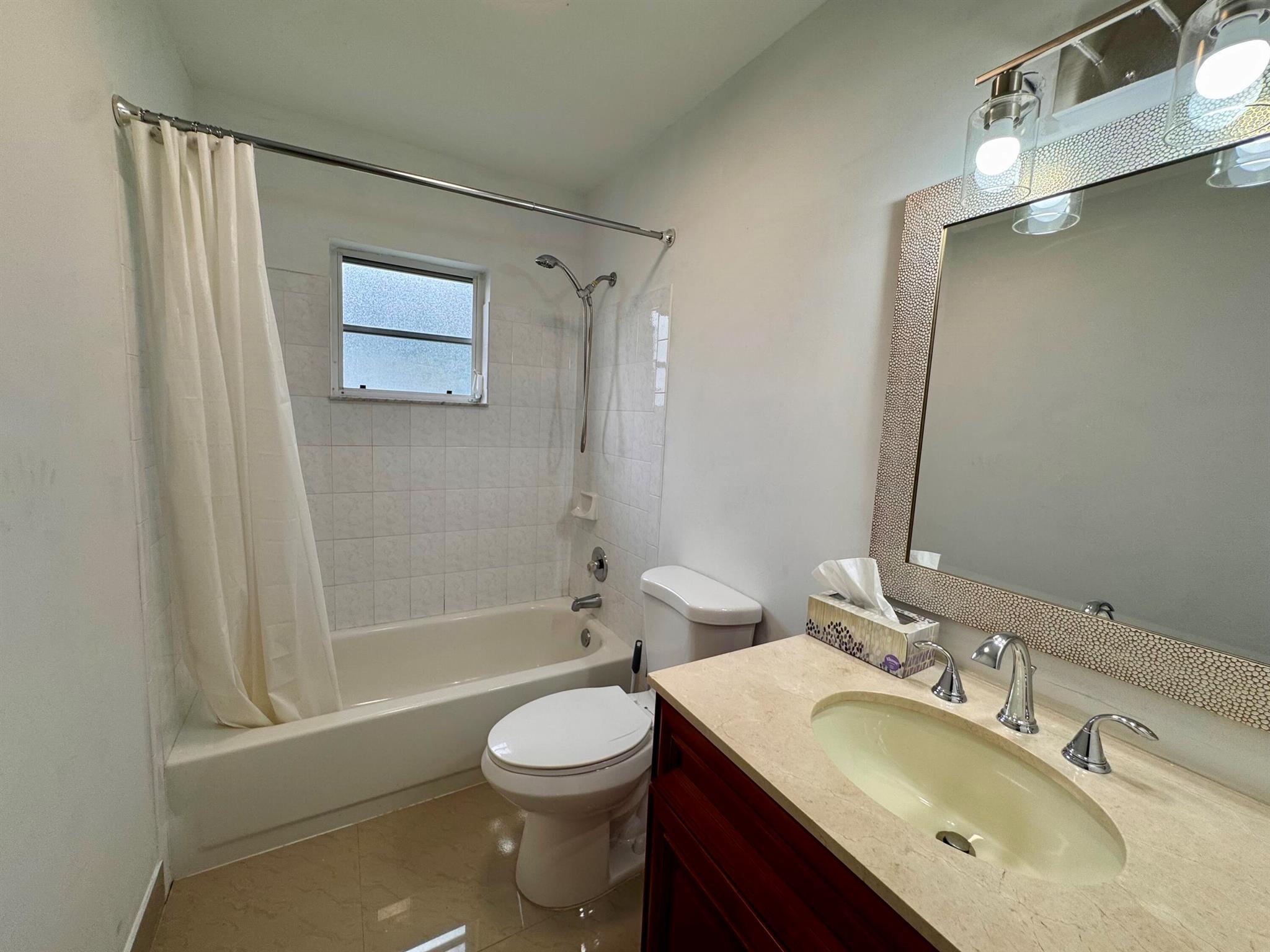 OLIVE TREE PAR 6B - Residential Lease