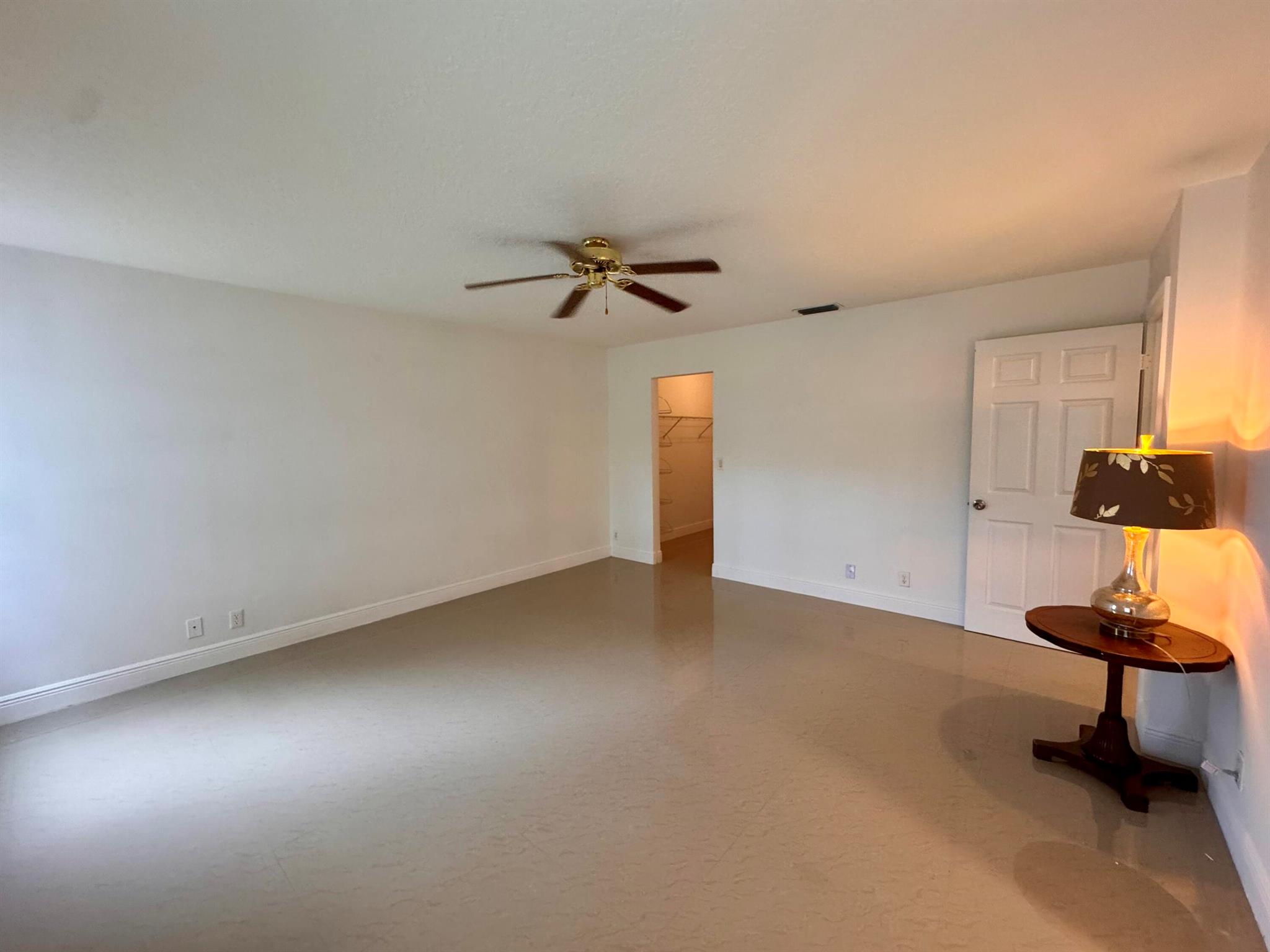 OLIVE TREE PAR 6B - Residential Lease