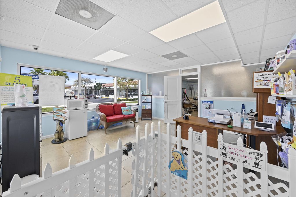 Photo of 101 NE 2nd Avenue, Deerfield Beach, FL (MLS # B26021680)