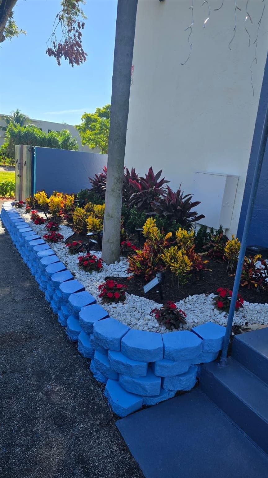 Riverside 105 Condo - Residential Lease