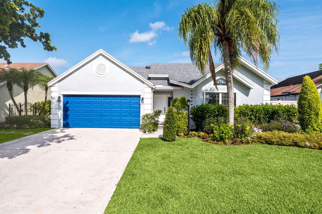 Photo of 1599 Bayridge Place, Wellington, FL 33414 (MLS # B26054878)