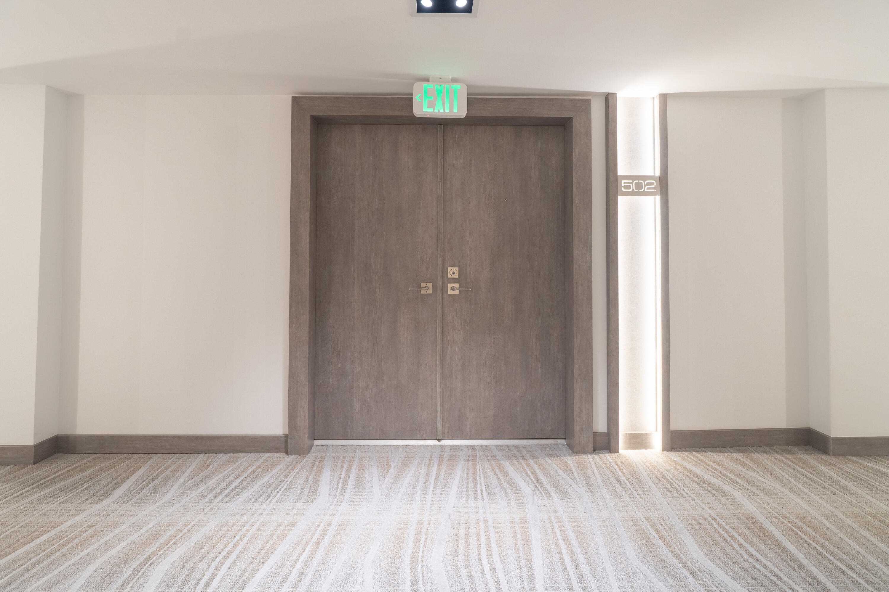 1155 Hillsboro Mile 502