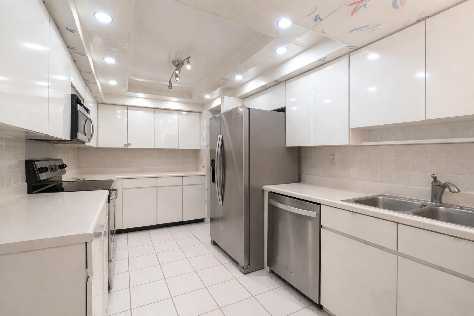 HILLSBORO OCEAN CLUB CONDO - Residential