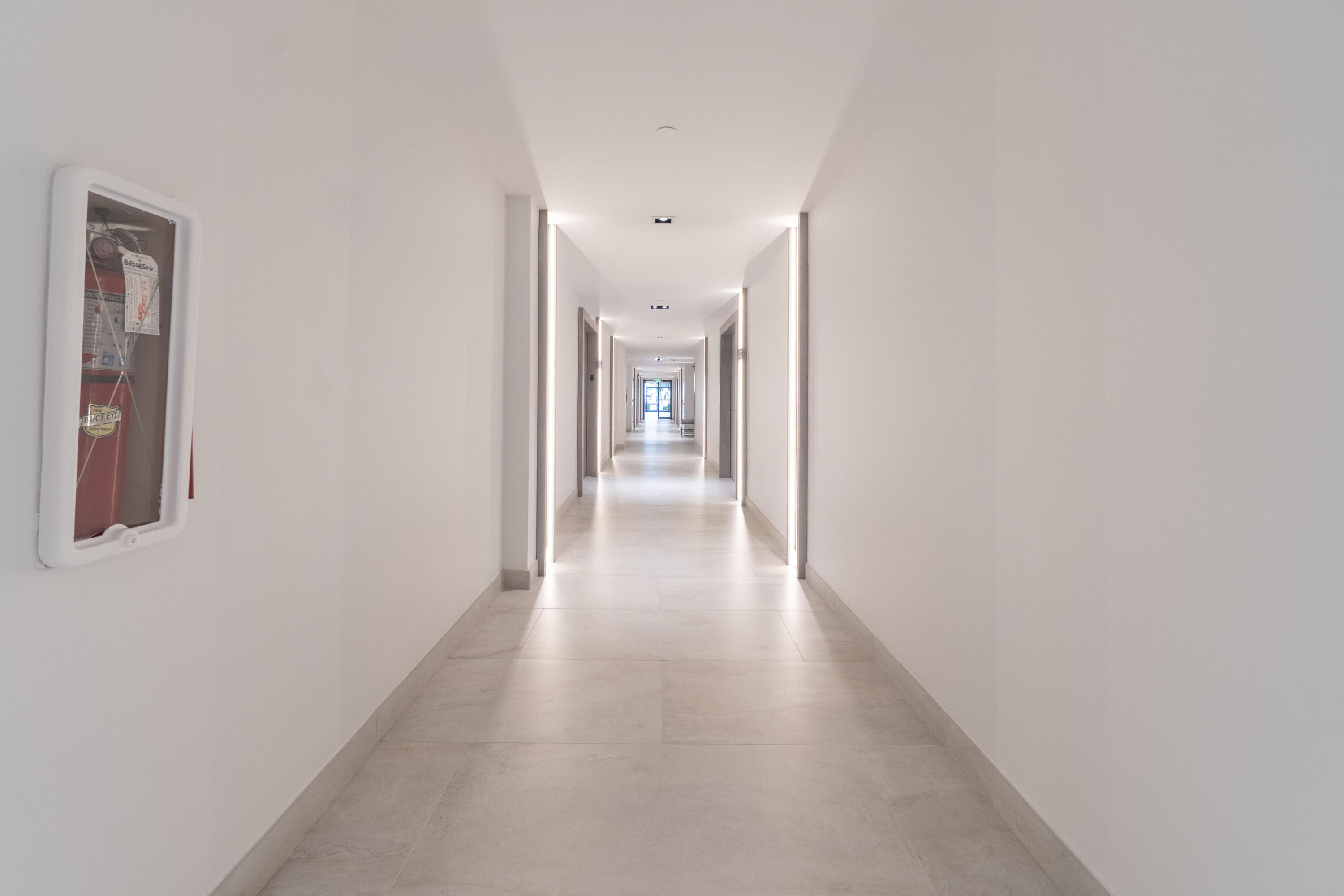 1155 Hillsboro Mile 502