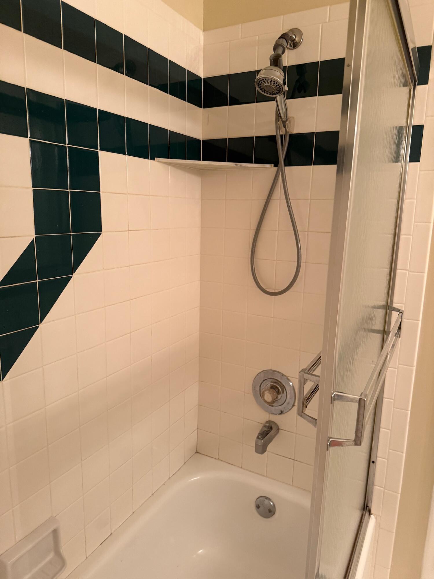 SAVANNAH'S CONDOMINIUM SECTION 1 PHASE 1-H - Residential