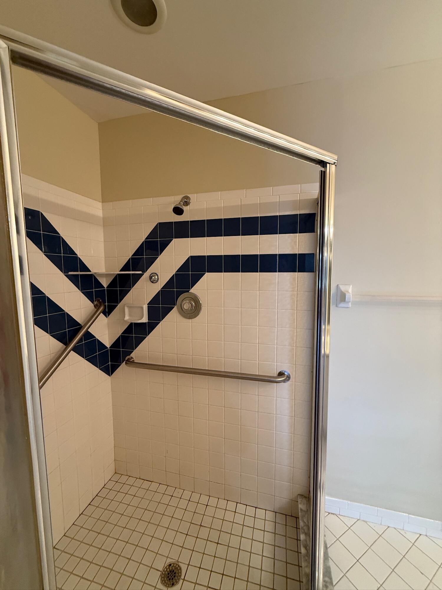 SAVANNAH'S CONDOMINIUM SECTION 1 PHASE 1-H - Residential