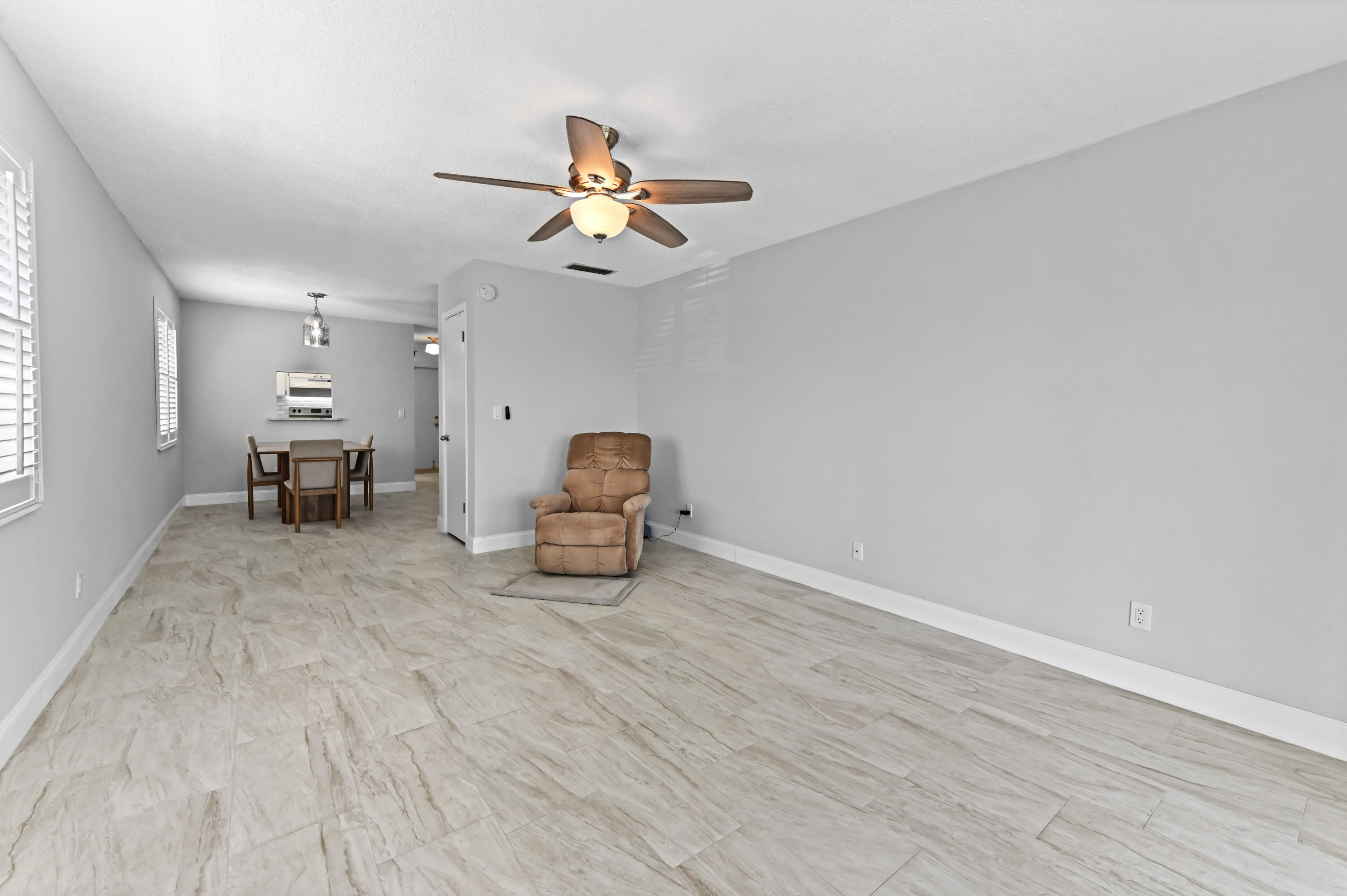 2600 SE Ocean Boulevard Aa8