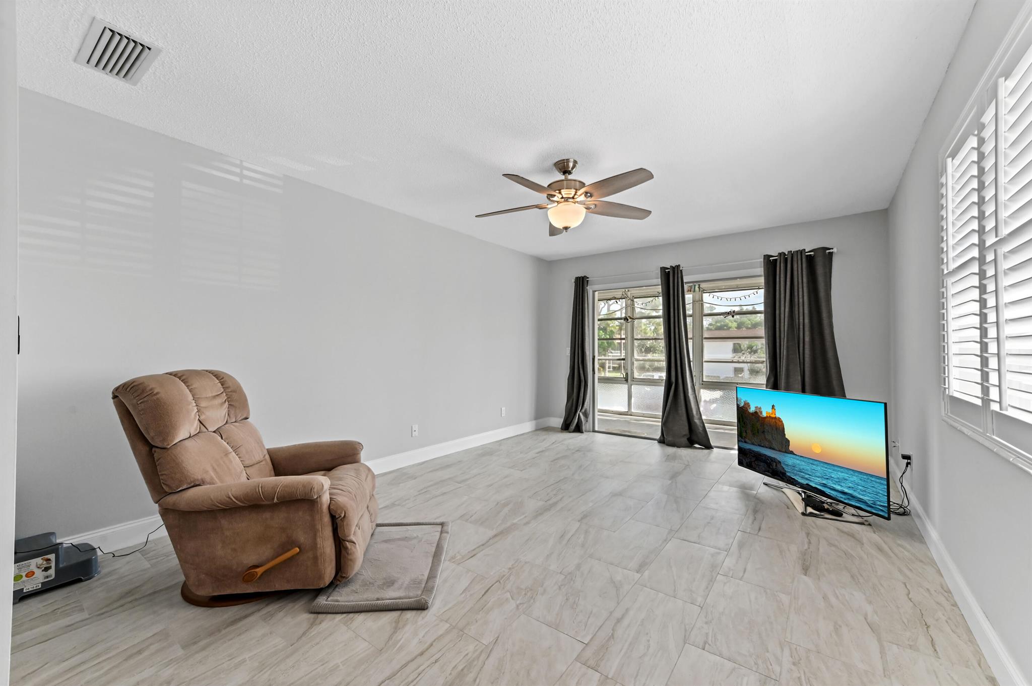 2600 SE Ocean Boulevard Aa8