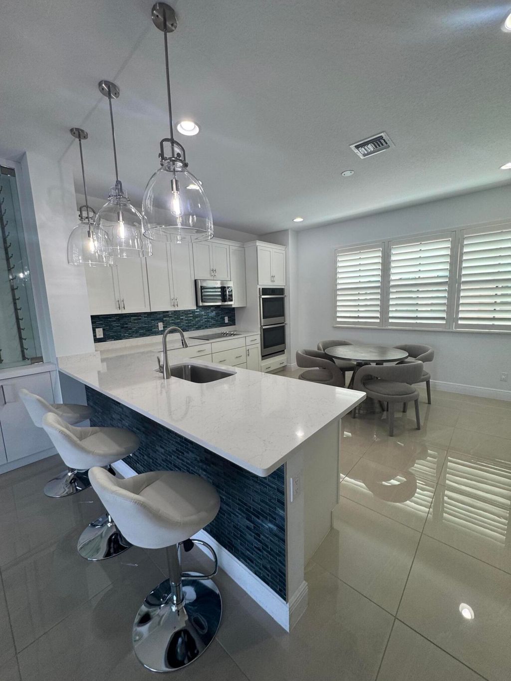 Photo of 613 Windward Circle N, Boynton Beach, FL 33435 (MLS # R11167197)