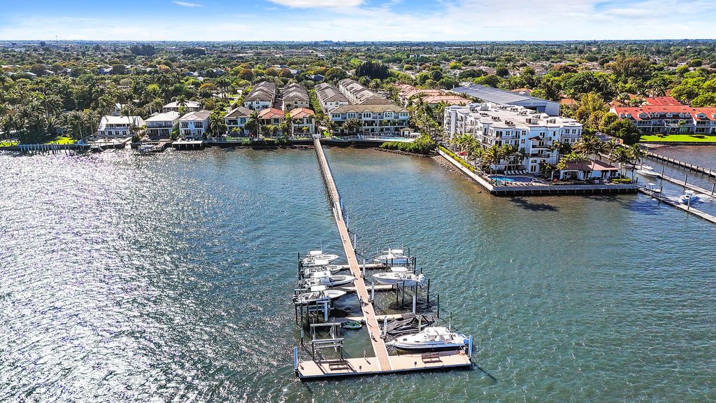 Photo of 613 Windward Circle N, Boynton Beach, FL 33435 (MLS # R11167197)
