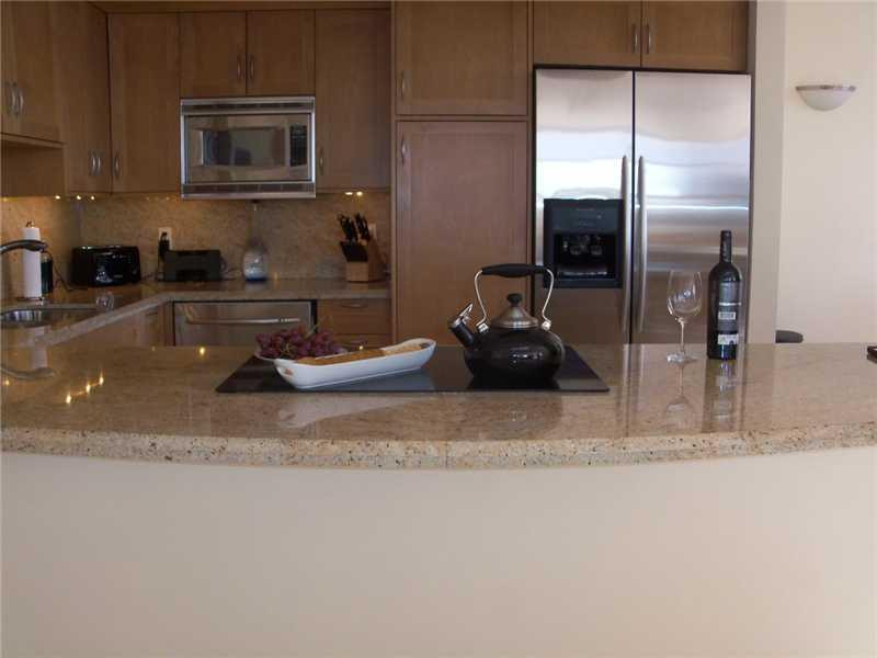 HALLMARK OF HOLLYWOOD - Residential