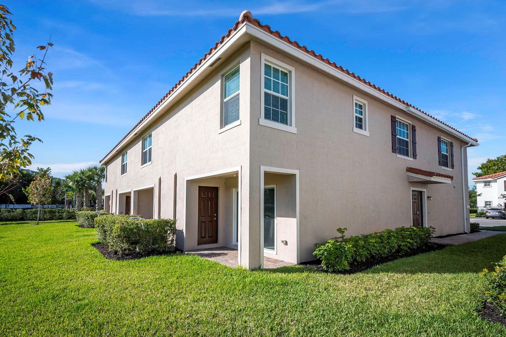 Photo of 6782 Broadwater Ln, Lake Worth, FL 33467 (MLS # R11089600)