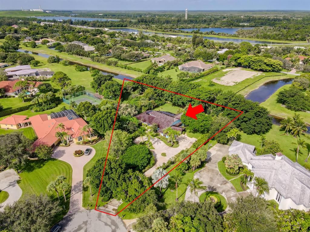 Photo of 5810 Dixie Bell Road, Palm Beach Gardens, FL 33418 (MLS # R10730821)