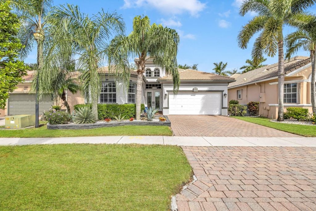 Photo of 7089 Palazzo Reale, Boynton Beach, FL 33437 (MLS # F10536004)