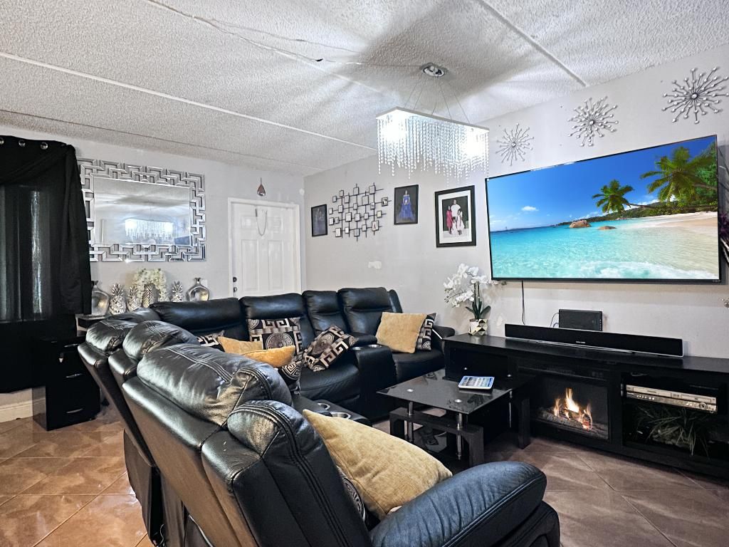 Photo of 604 Meadows Circle #604, Boynton Beach, FL 33436 (MLS # R11131524)