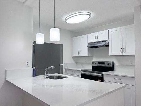 604 Meadows Circle 604 Boynton Beach FL 33436