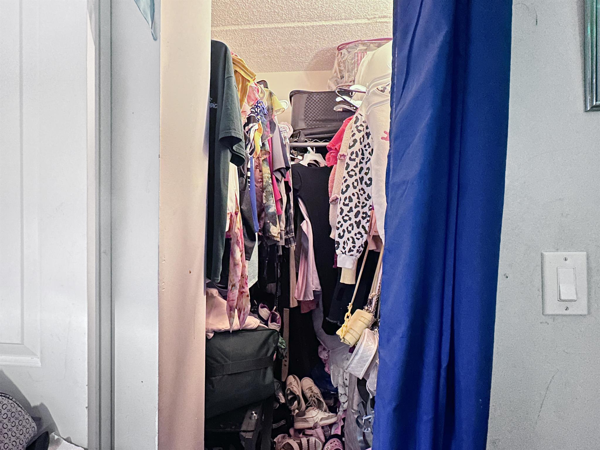 MEADOWS ON THE GREEN COND - Residential