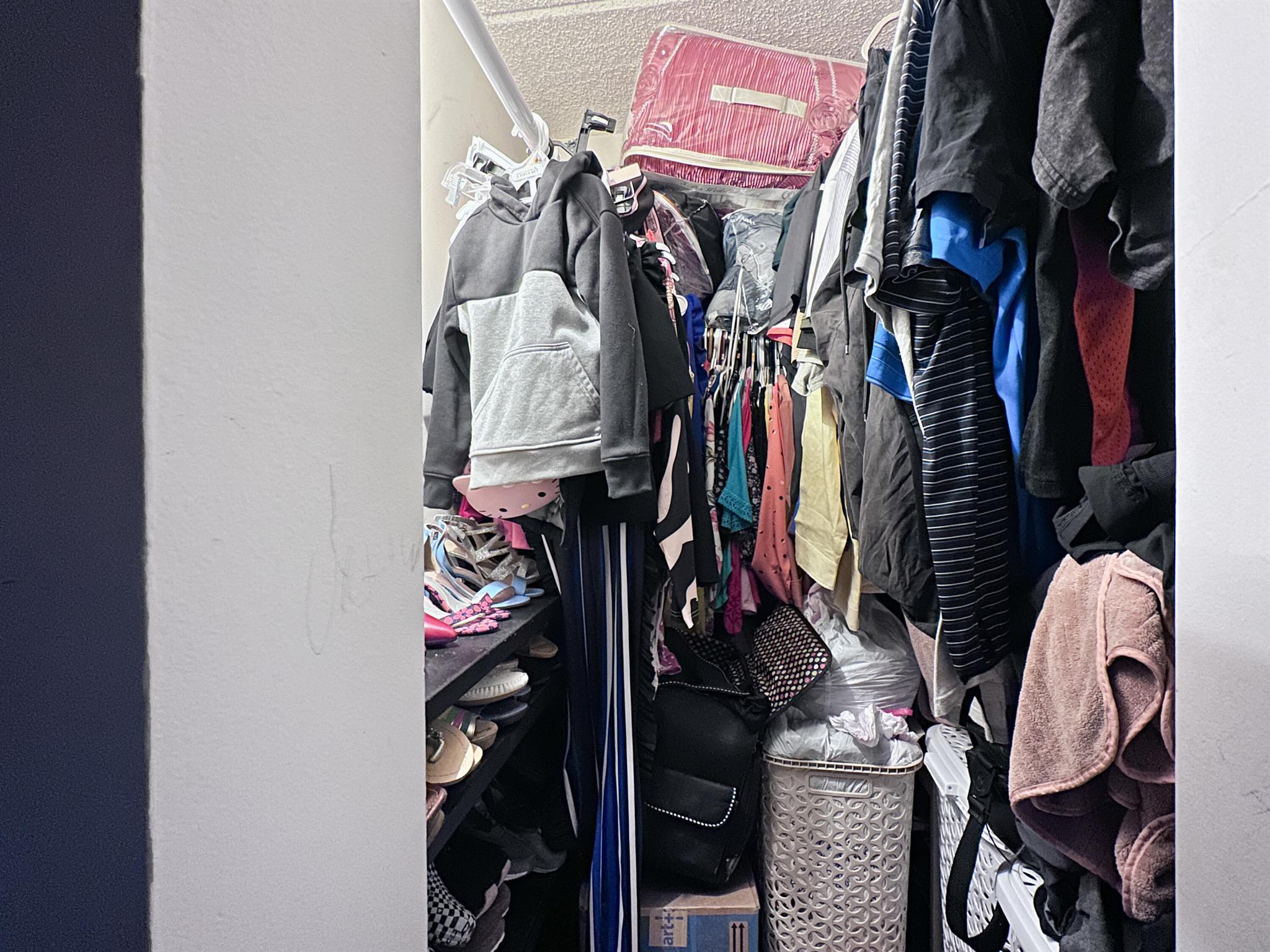 MEADOWS ON THE GREEN COND - Residential