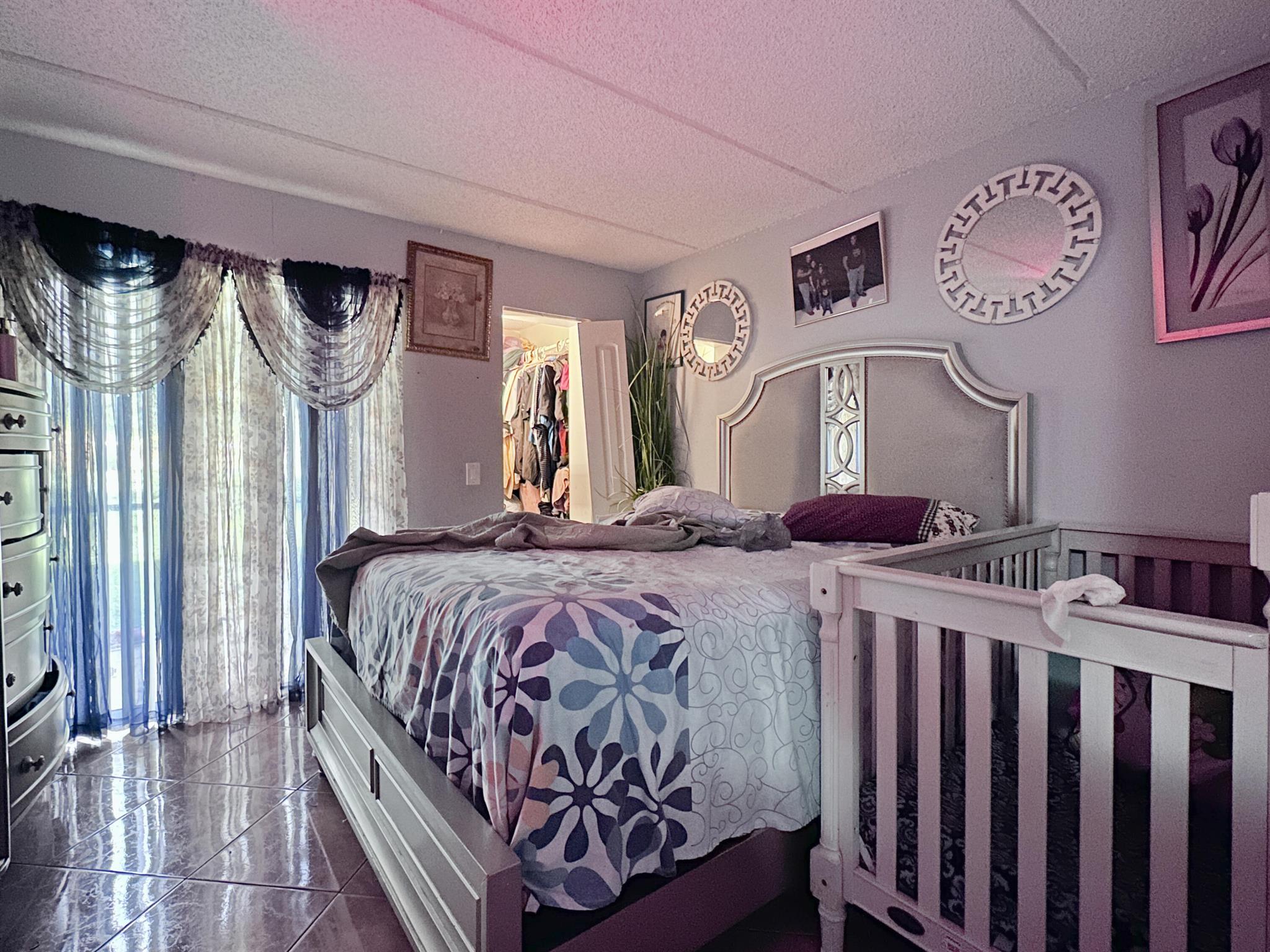 MEADOWS ON THE GREEN COND - Residential