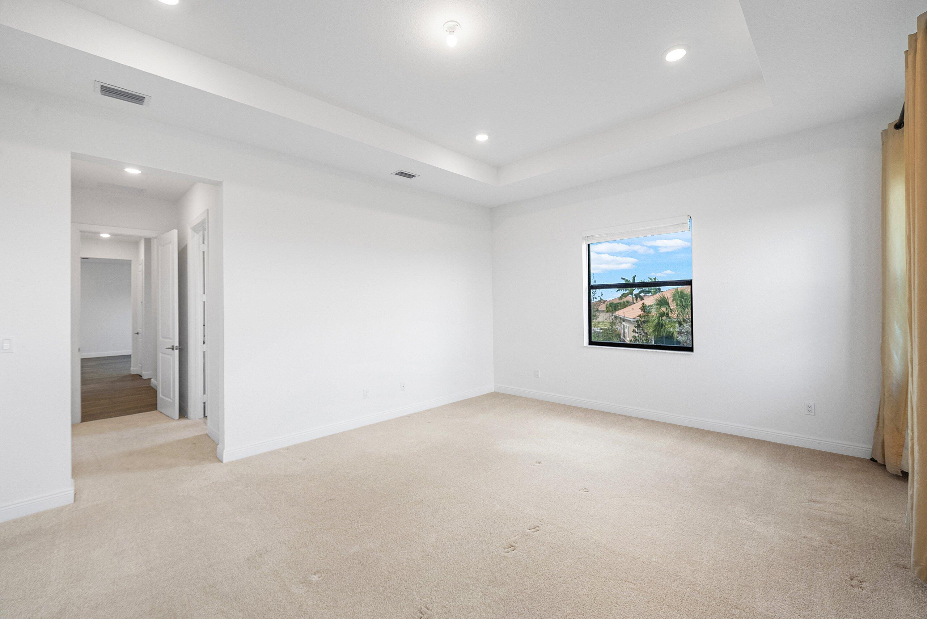 PARKLAND BAY - Residential