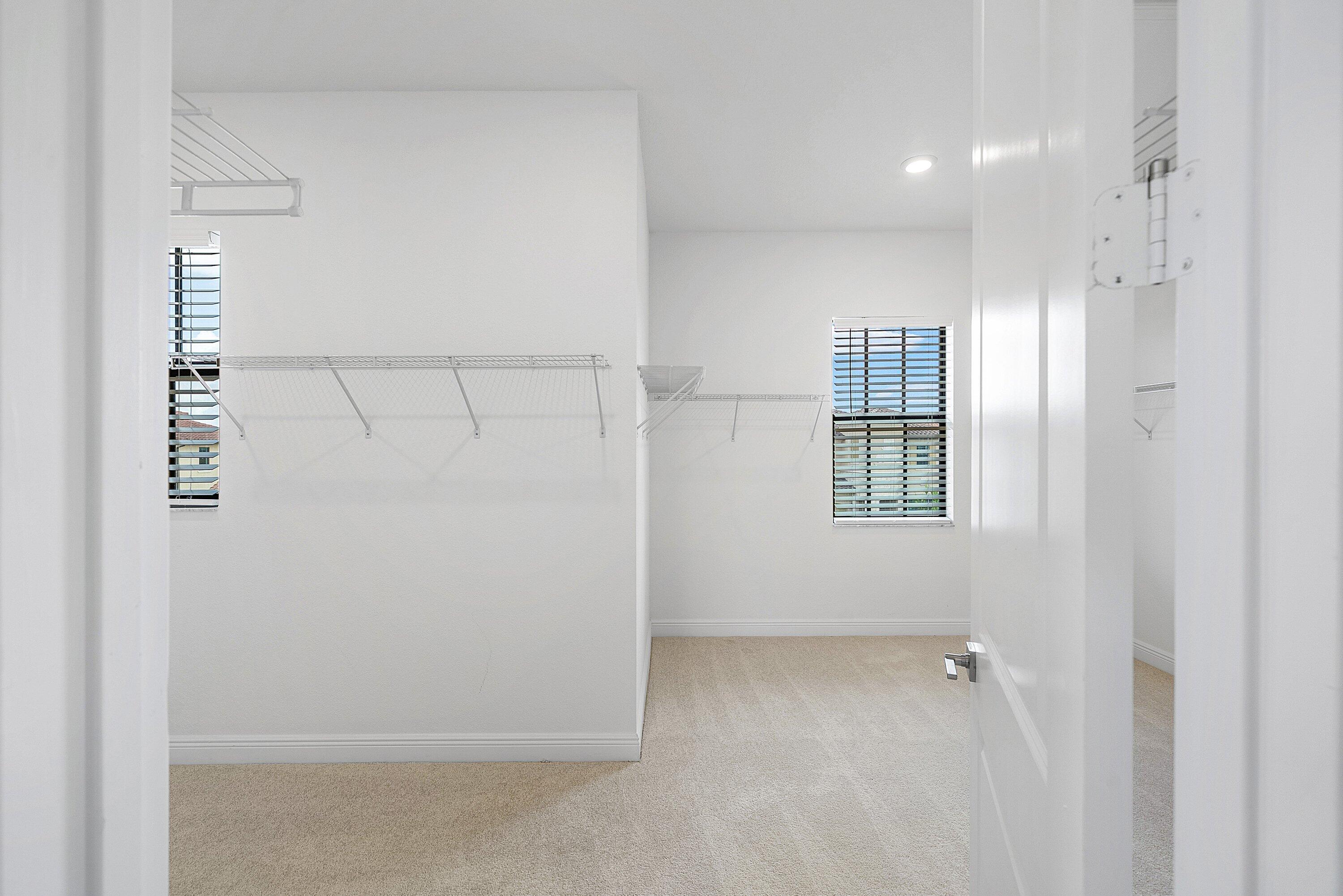 PARKLAND BAY - Residential