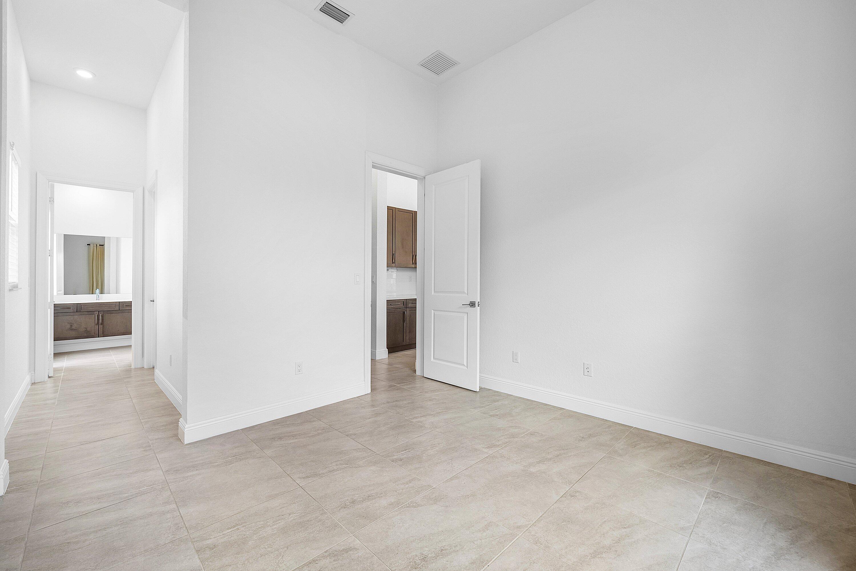 PARKLAND BAY - Residential