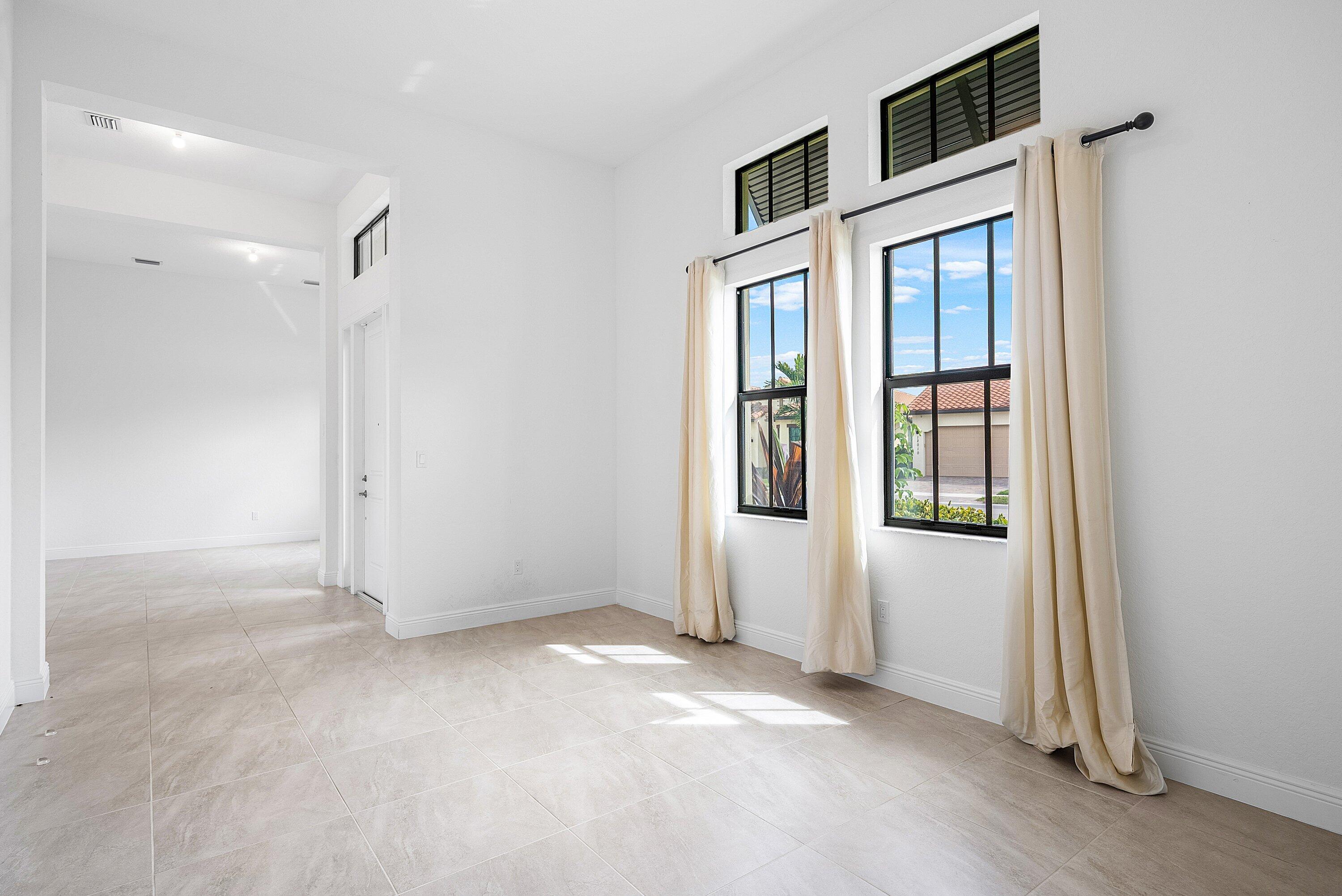 PARKLAND BAY - Residential