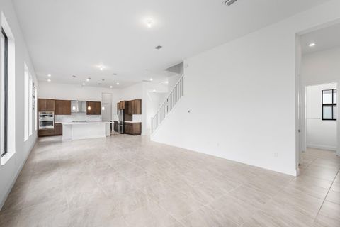 Tiny photo for 12035 N Baypoint Circle, Parkland, FL 33076 (MLS # B26000521)