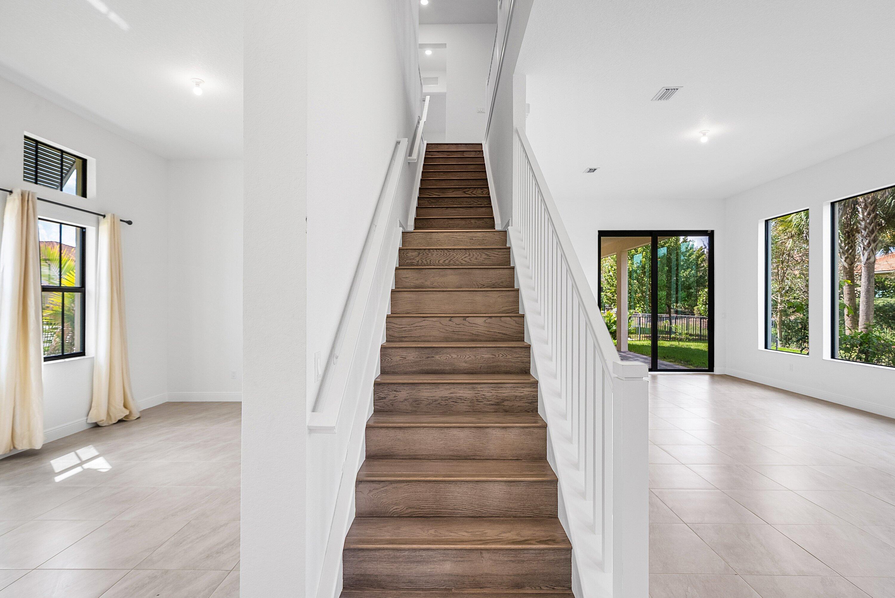 PARKLAND BAY - Residential