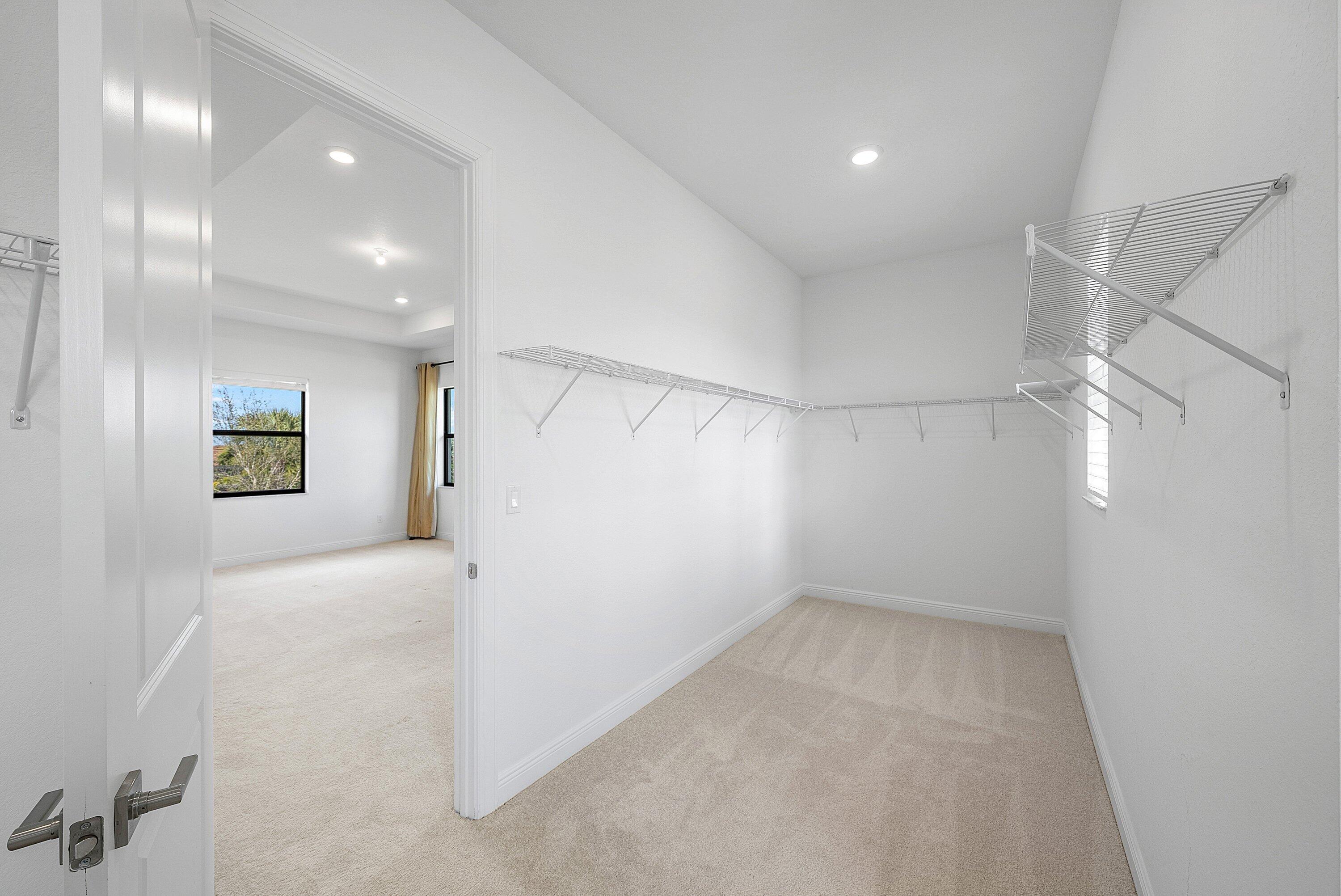 PARKLAND BAY - Residential