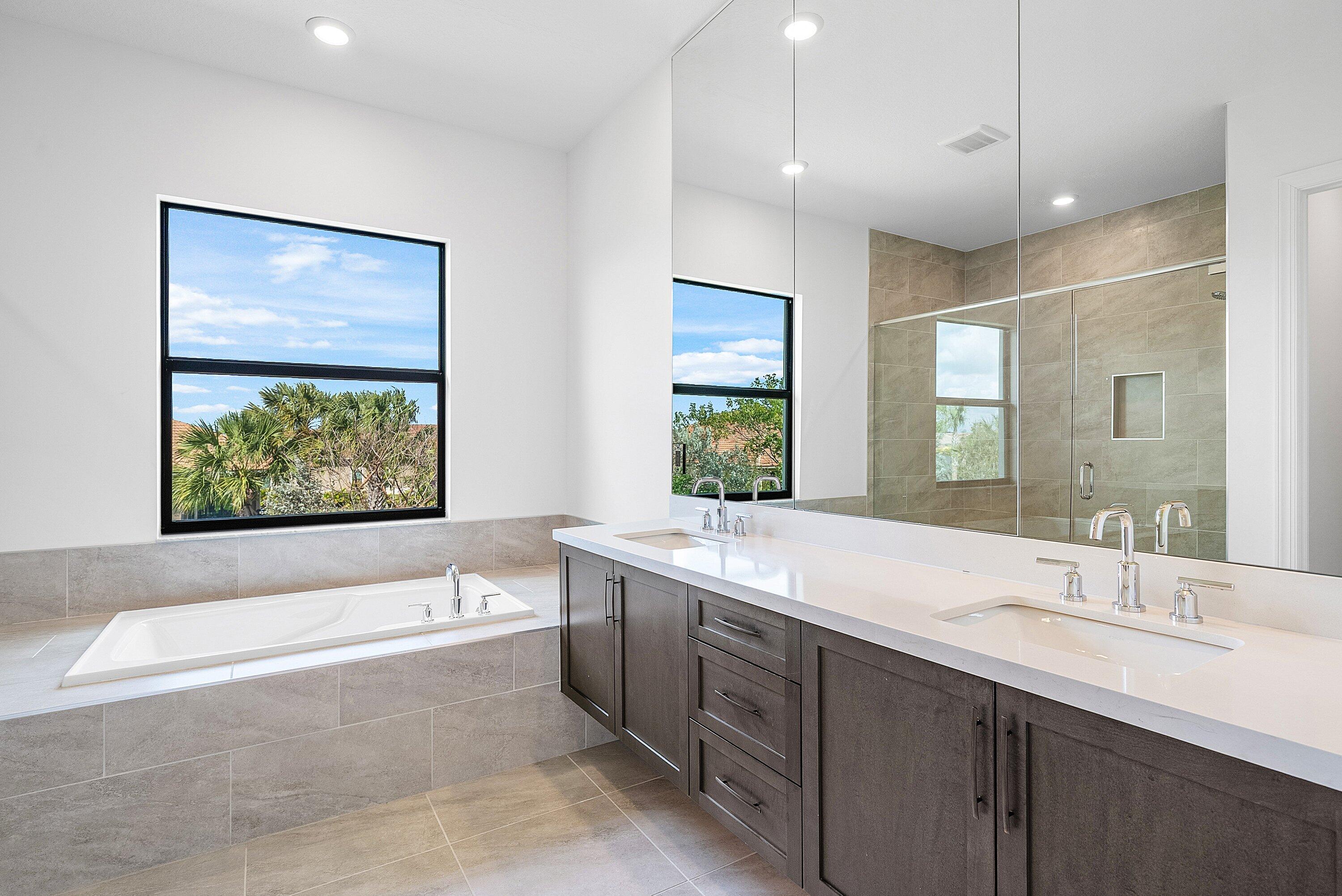 PARKLAND BAY - Residential