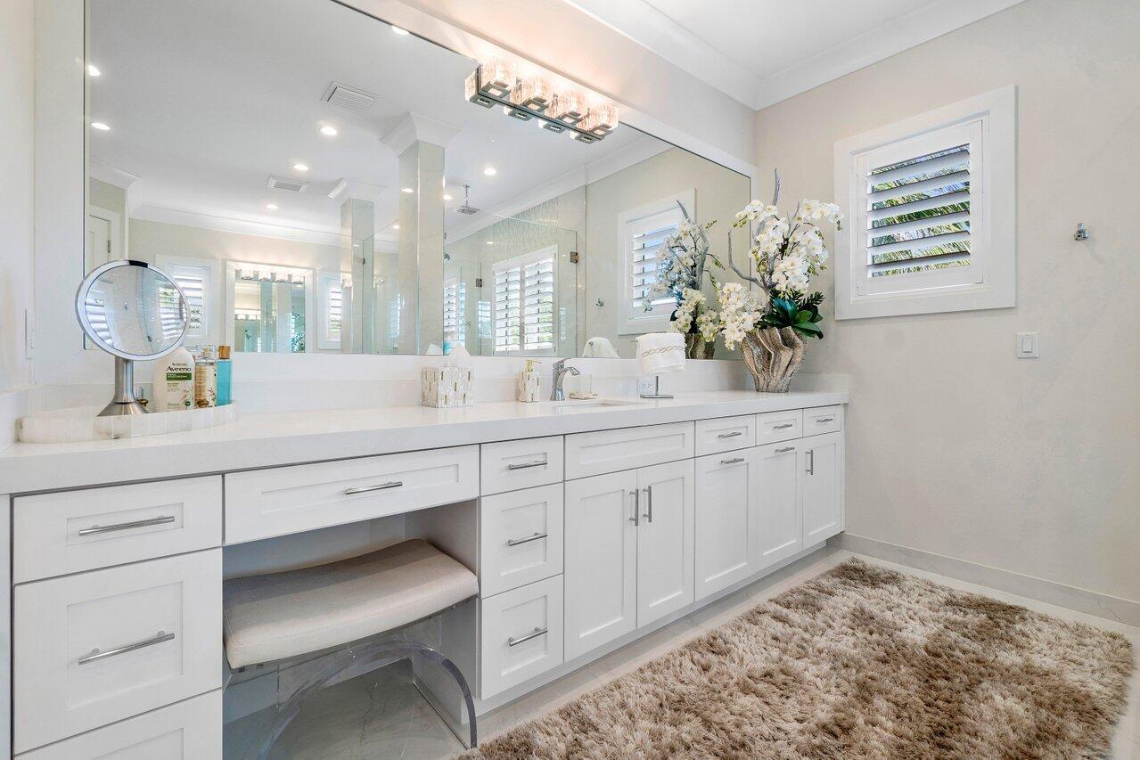 TROPIC ISLE - Residential