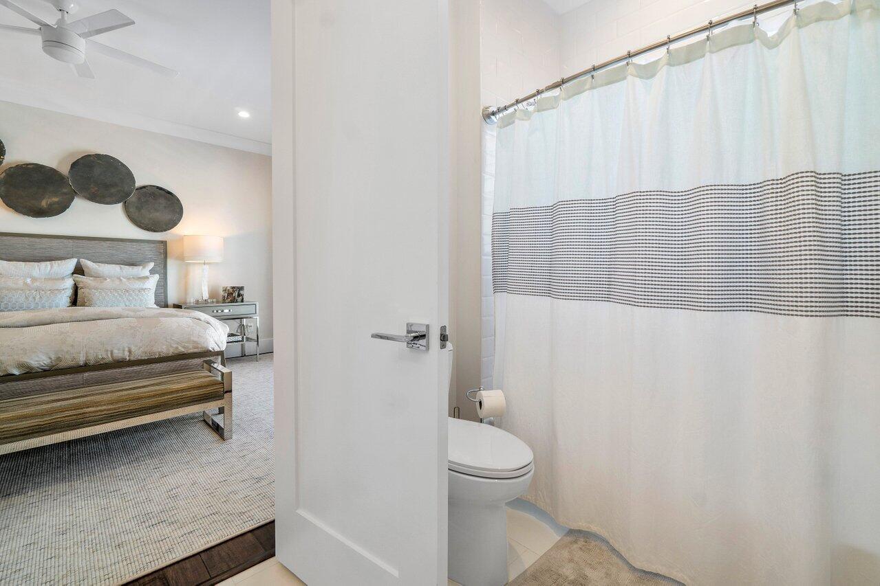 TROPIC ISLE - Residential