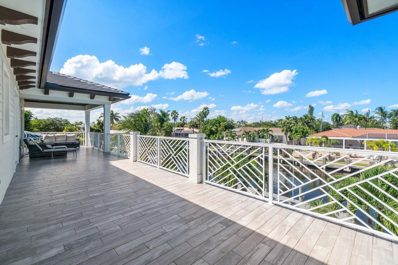 TROPIC ISLE - Residential