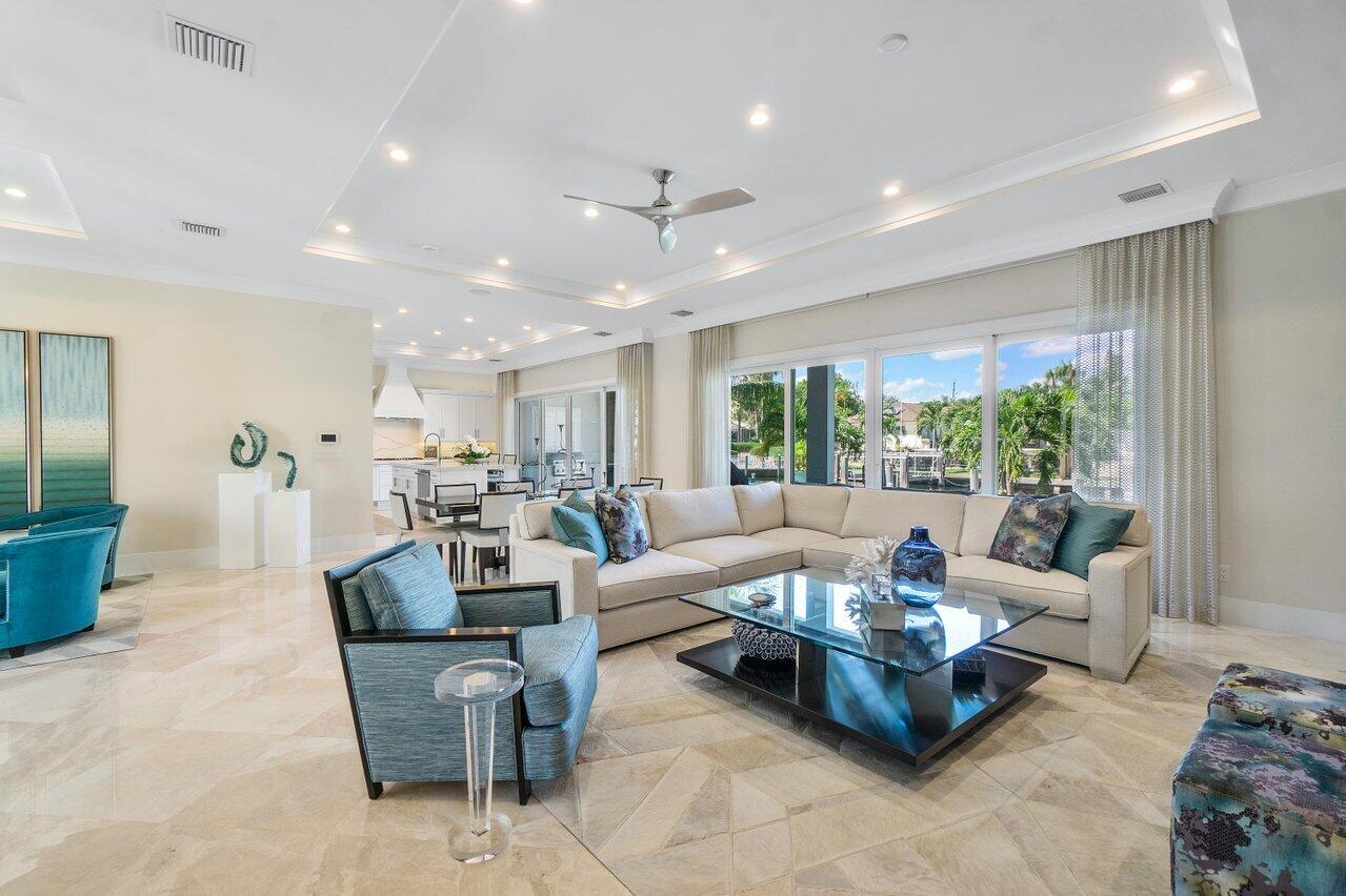 TROPIC ISLE - Residential