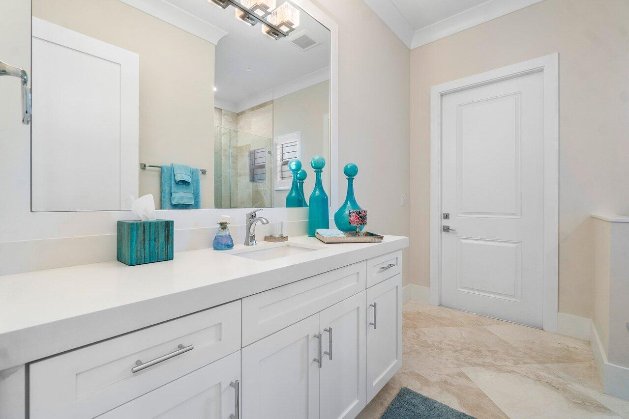 TROPIC ISLE - Residential