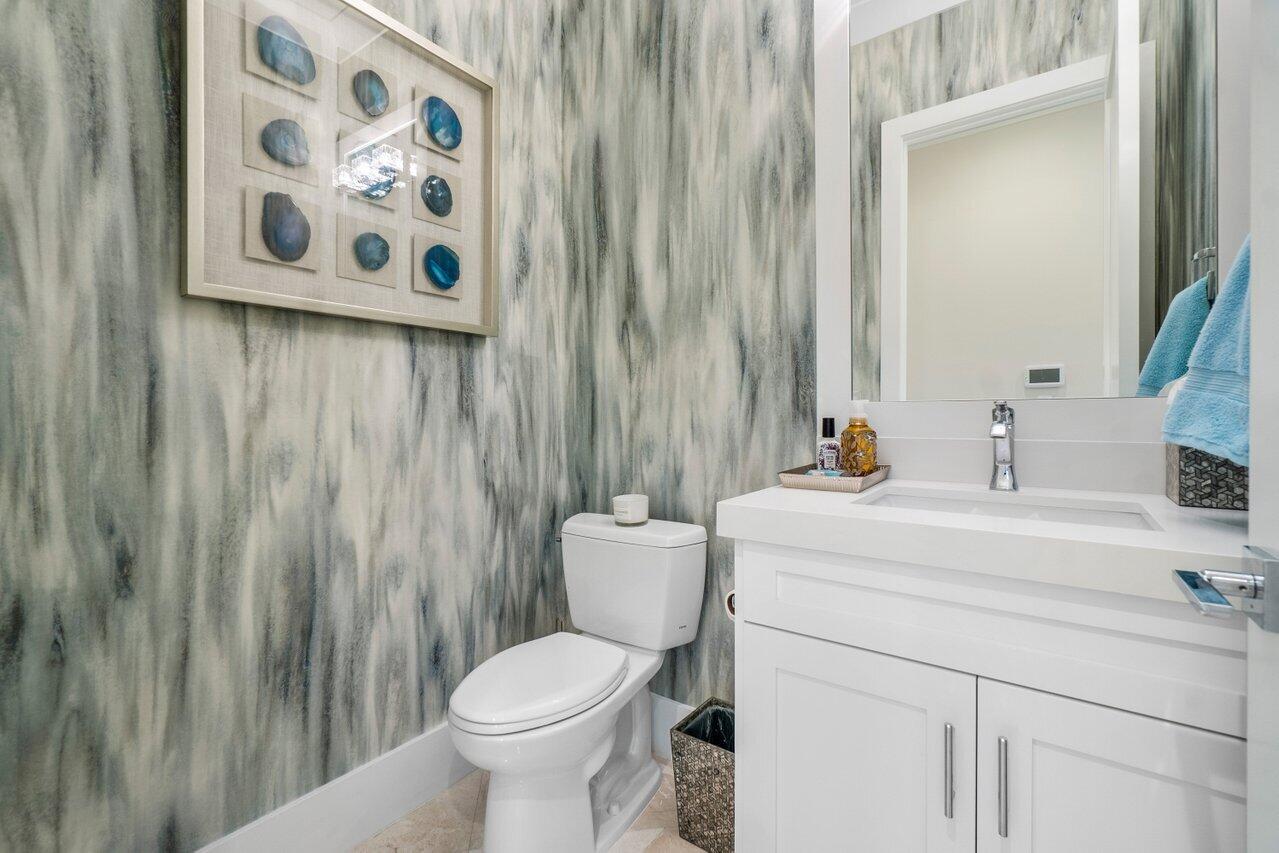 TROPIC ISLE - Residential